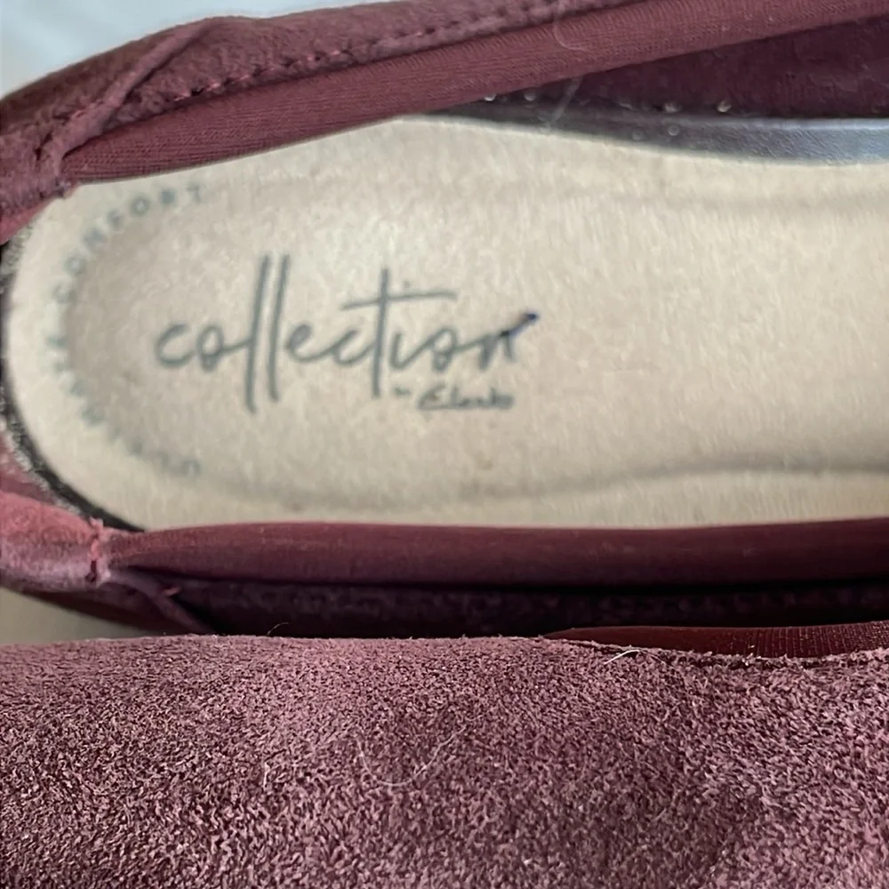 Clarks Collection Maroon Suede Wedge Shoes. Very Good Condition. Size 10M.